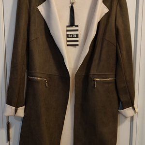3/4 length coat olive green with light cream trim on sleeves and inside. Has the